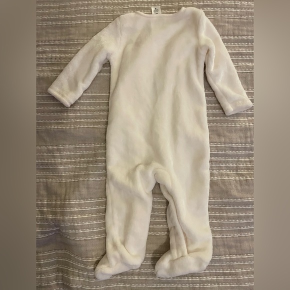 Carters polar bear fuzzy onesie- NWOT! - Picture 3 of 3